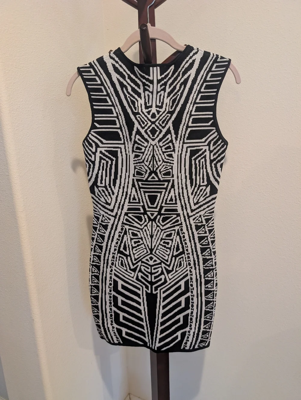 Sara Boo Black & White Geometric Knit Mini Dress, Size M - Picture 7 of 8